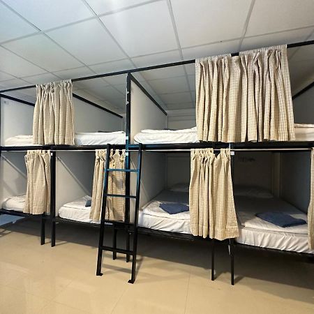 Blue Flow Hostel เกาะพีพี ภายนอก รูปภาพ