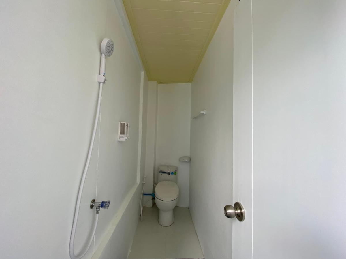 Blue Flow Hostel เกาะพีพี ภายนอก รูปภาพ